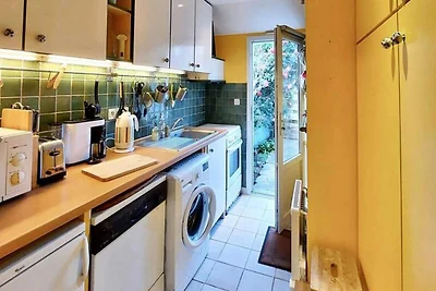 Haus in Trégastel in der Nähe der rosa...