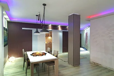 Geräumige Wohnung in Luino mit Sprudelbad