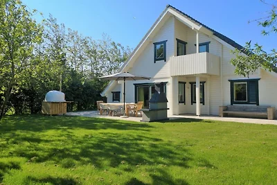 Villa in Oostkapelle mit Barbecue