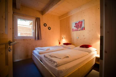 Lebhaftes Chalet mit Whirlpool