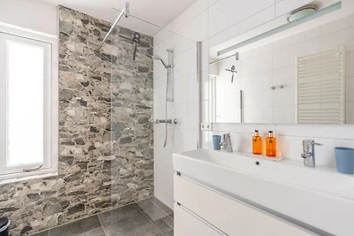 4-Personen-Apartment mit Inselblick