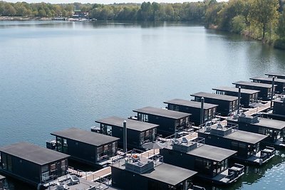 Luxuriöses Hausboot mit Dachterrasse