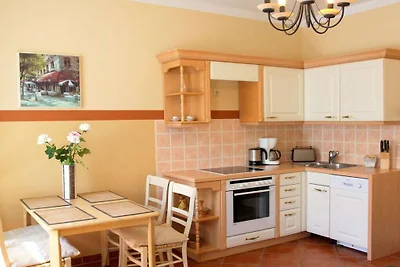 Apartament wakacyjny w Waren z basenem