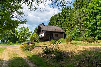 Typisches Ardennen-Chalet mit Whirlpool