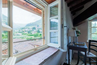 Tradizionale casa colonica in pietra, 8...