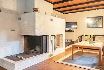 Modernes Ferienhaus in Jütland mit Whirlpool