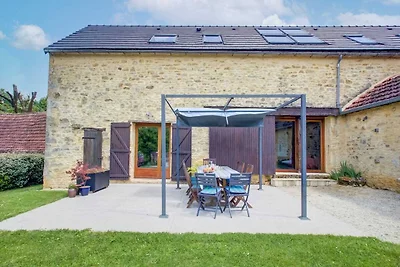 Angenehmes Ferienhaus mit privatem Pool