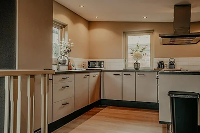 Hausboot in Niederlande mit eigenem Steg