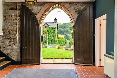 Ferienhaus mit 5 Schlafzimmern in Dinas Mawdd...