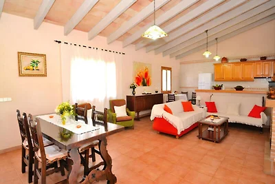 Haus in Llubí mit Pool und Blick auf die...