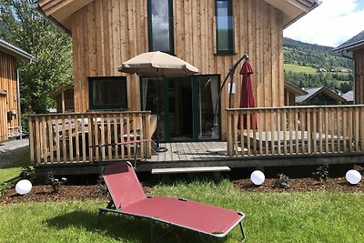 Uitnodigend chalet met sauna en whirlpool