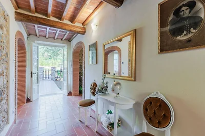 Smaakvol ingerichte villa in Lucca