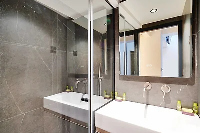 Stupendo appartamento - 4BR/8P - Mail