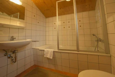 Chalet in Dachstein West met gedeeld zwembad