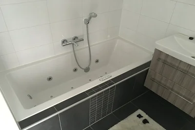 Bungalow sul lungomare con molo privato