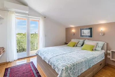 Holiday home House of the Sun - Three Bedroom...