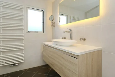 Hütte in Noordwijk mit Schwimmbecken