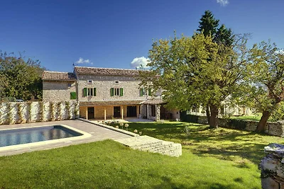 Spaziosa casa vacanze a Svetvinčenat con...