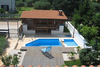Attractive holiday home in Vabriga with swimm...