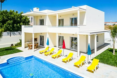 Villa in Albufeira mit privatem Pool und...