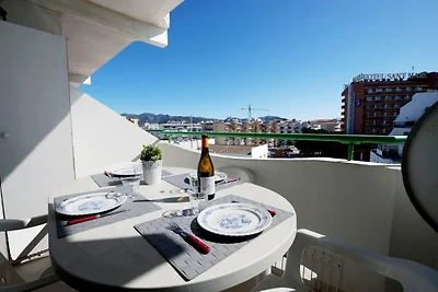 Komfortable Wohnung in Roses mit Poolblick