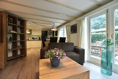 Chalet mit privatem Garten und Terrassen