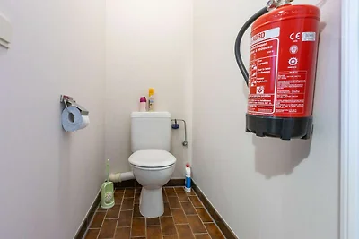Licht appartement met keuken