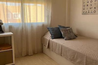 Uitnodigend vakantiehuis met zwembad