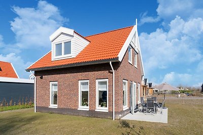 Schönes Ferienhaus in Simonshaven am wasser