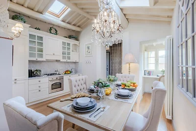 Penthouse-Wohnung im Zentrum von Lucca