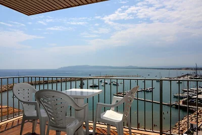 Appartement in Costa Brava bij Strand