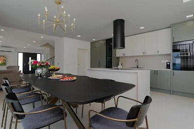 Lux Villa Mariva - Five bedroom Villa with...