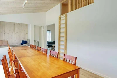12 Personen Ferienhaus in Væggerløse
