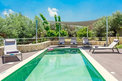 Splendida villa a Gerani con piscina privata