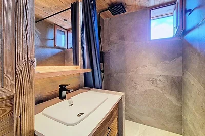 Helle Maisonette-Wohnung · Direkter Zugang zu...