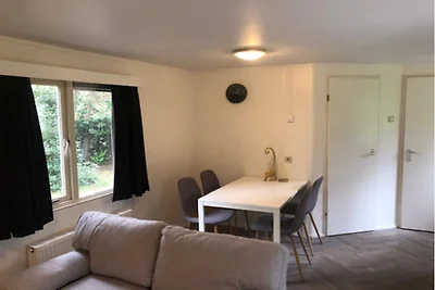 Ruhiges Kiefernwald-Chalet in Antwerpen...