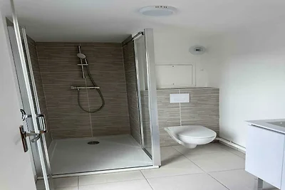 Charmantes Apartment – 3BDR/8P – In der Nähe ...