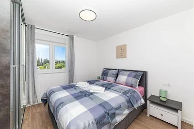 Two Bedroom Apartment with Sea View and...