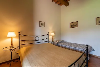 Appartamento a Laterina con piscina in comune