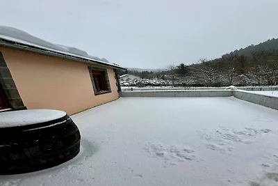 Familienaufenthalt mit Gartenblick für 9...