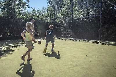 Villa sull'acqua sostenibile con...