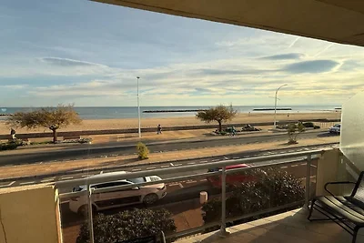 Strandwohnung mit Balkon