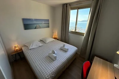 Appartement in Le Lavandou met zeezicht