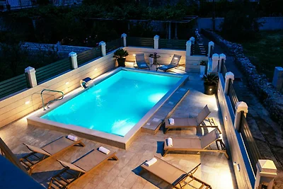 Apartments Azzurro- One Bedroom...