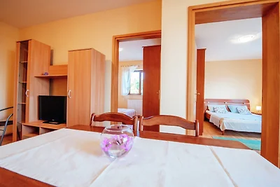 Schöne Ferienwohnung in Biograd na Moru mit...