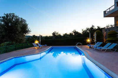 Villa mit 4 Schlafzimmern in Rethymno