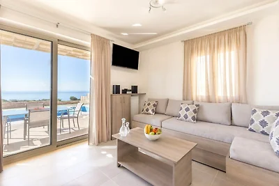 Villa a Triopetra con piscina vicino spiagge