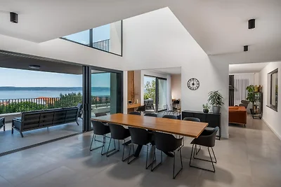 Villa mit Meerblick in Kaštela mit privatem...