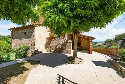 Provinzielle Villa in Cortona mit Pool