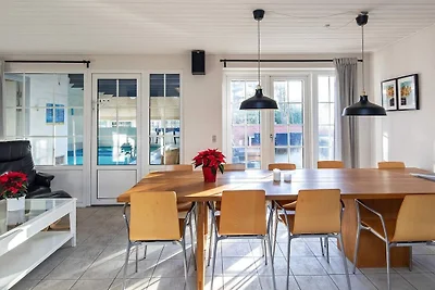 12 Personen Ferienhaus in Væggerløse